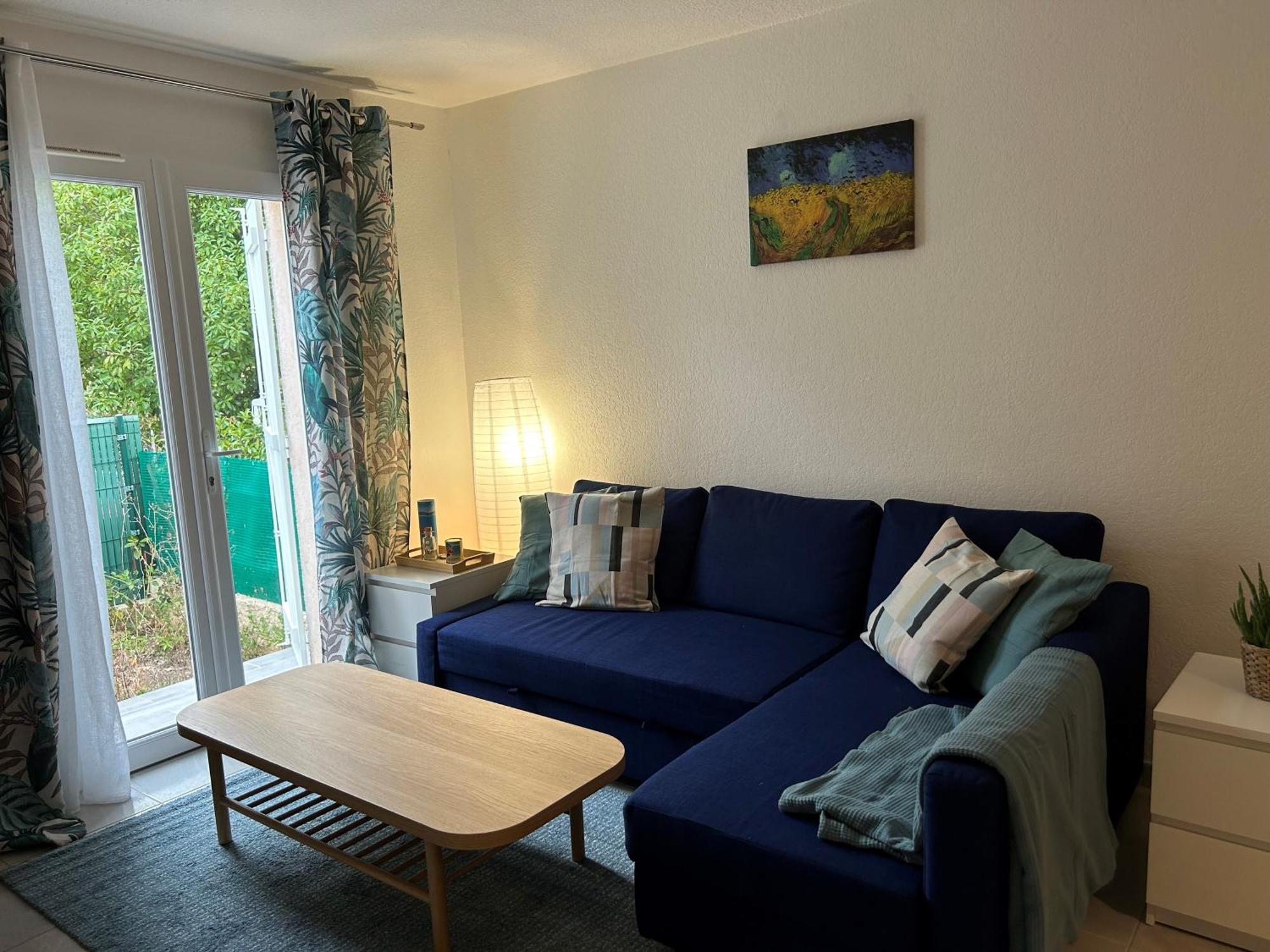 Provencal Style Home In Mediterranean Seaside Town 라론드레모레 외부 사진